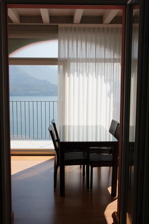 Residence Cafelicita - Promotion - Apartments Lake View - Infinity Pool - Jacuzzi Граведона Номер фото
